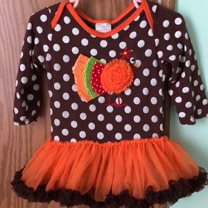 Babygirl Thanksgiving outfit🧡🐔 $10